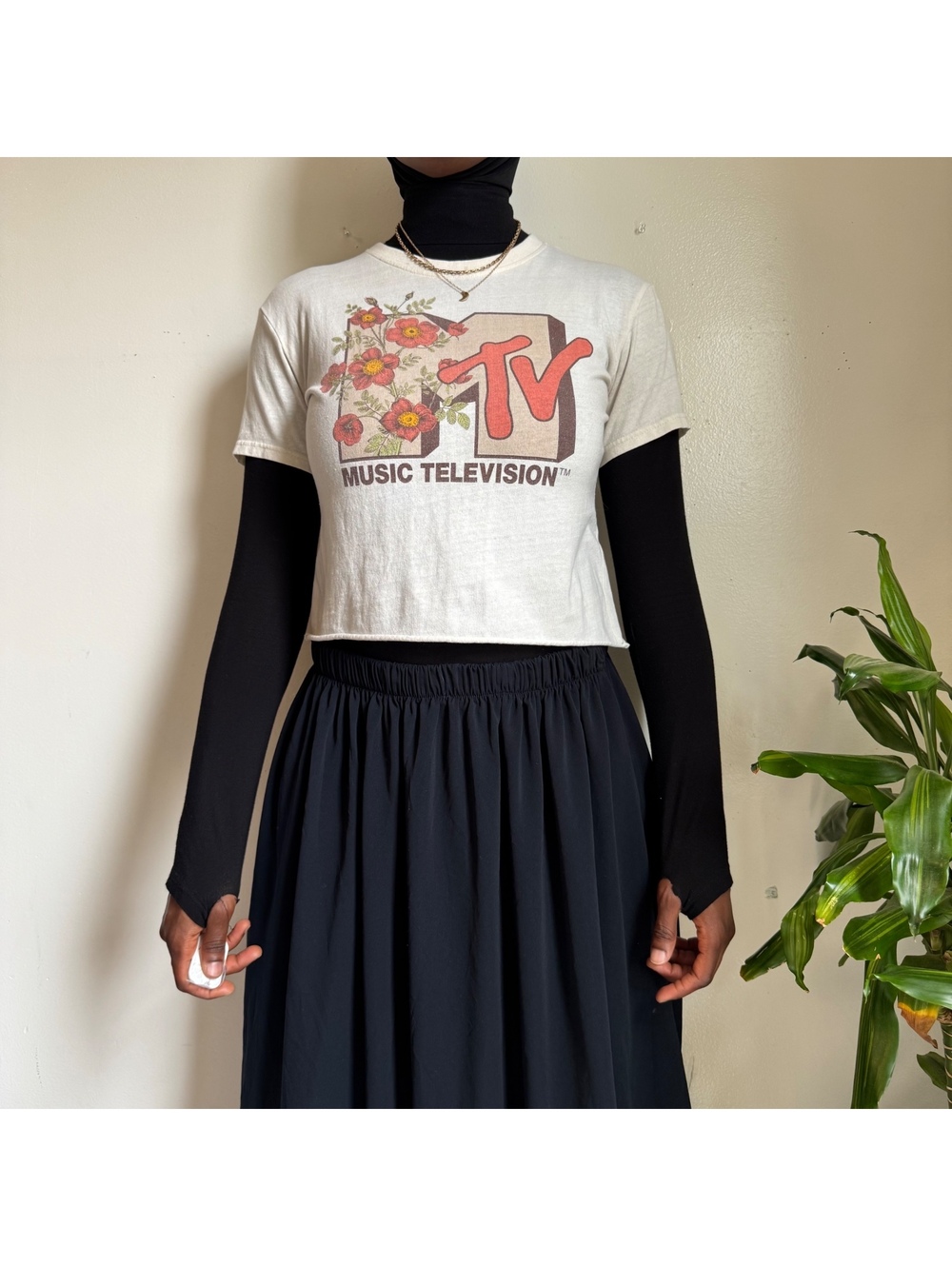 MTV Floral Graphic Crop Top‎ Off White Retro Size S